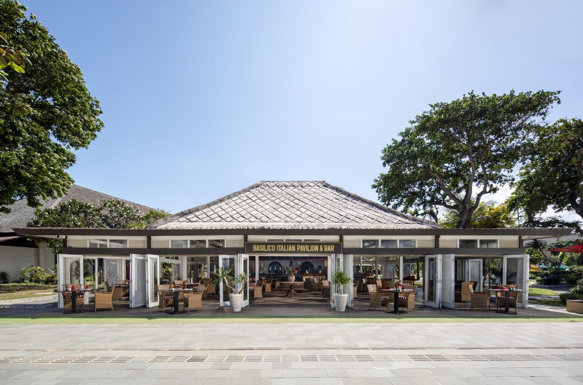 Prama Sanur Beach Bali Екстериор снимка The clubhouse at the Royal Selangor Golf Club