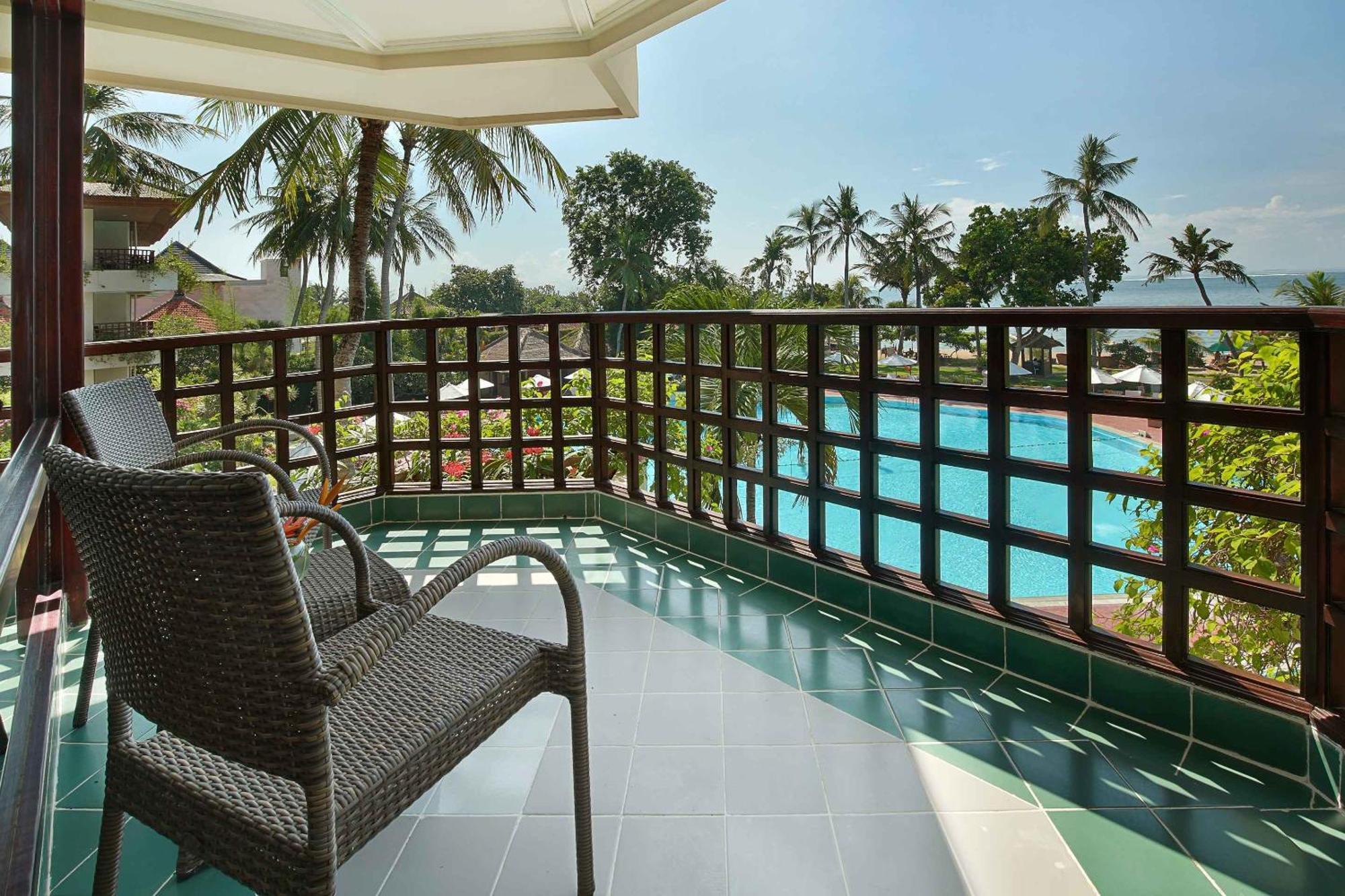 Prama Sanur Beach Bali Екстериор снимка Balcony of a hotel room